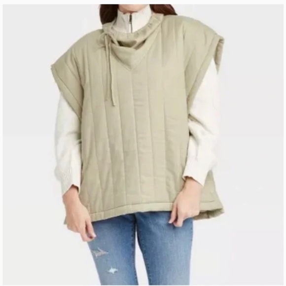 NWT Universal Thread overized quilted vest - Picture 1 of 5